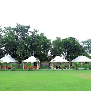 Luxury tent Agra Camps And, Agra (Uttar Pradesh)